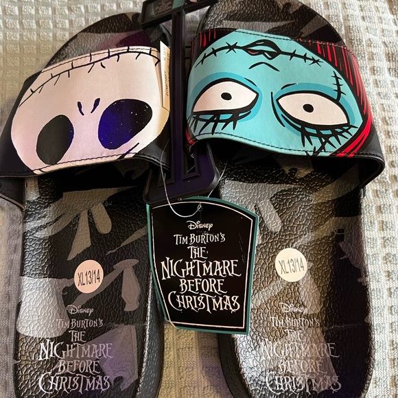 Men’s Disney The Nightmare Before Christmas Slides. Jack and Sally. - Picture 6 of 11